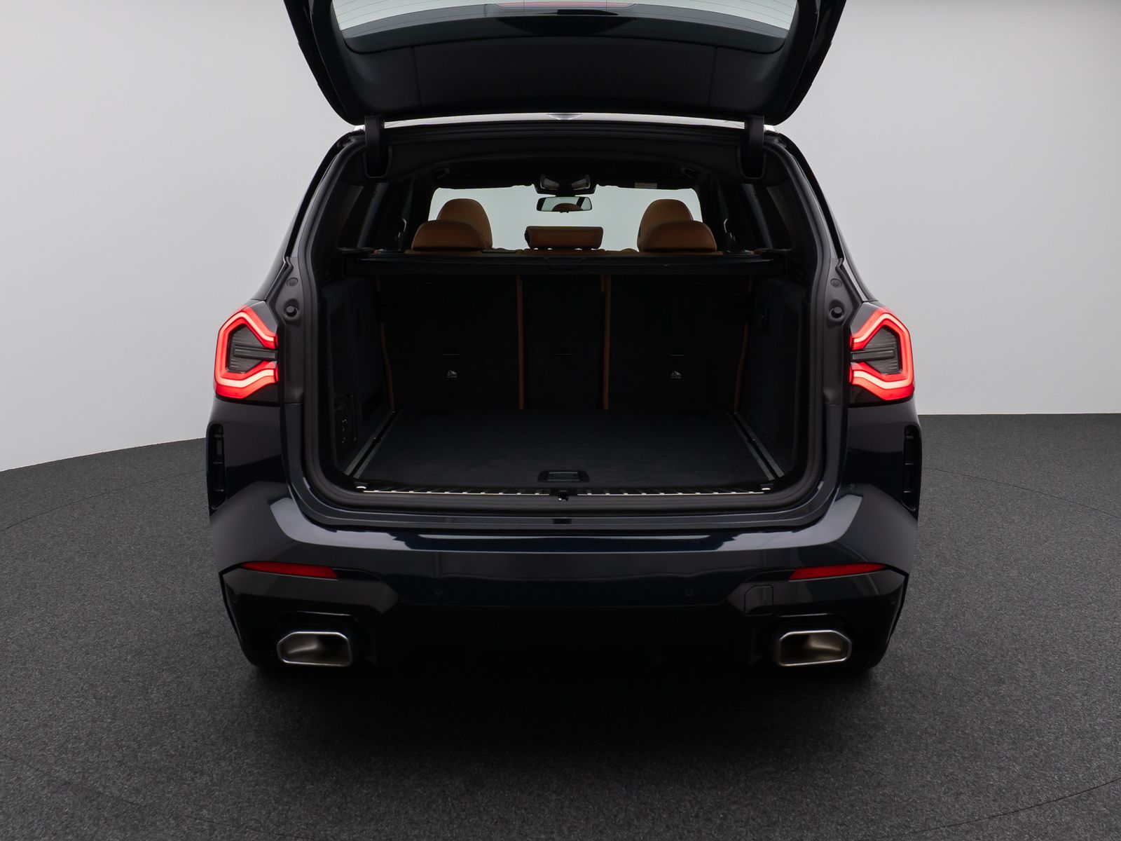 Fahrzeugabbildung BMW X3 xD30i M Sport Panorama Kamera DAB HiFi Alarm