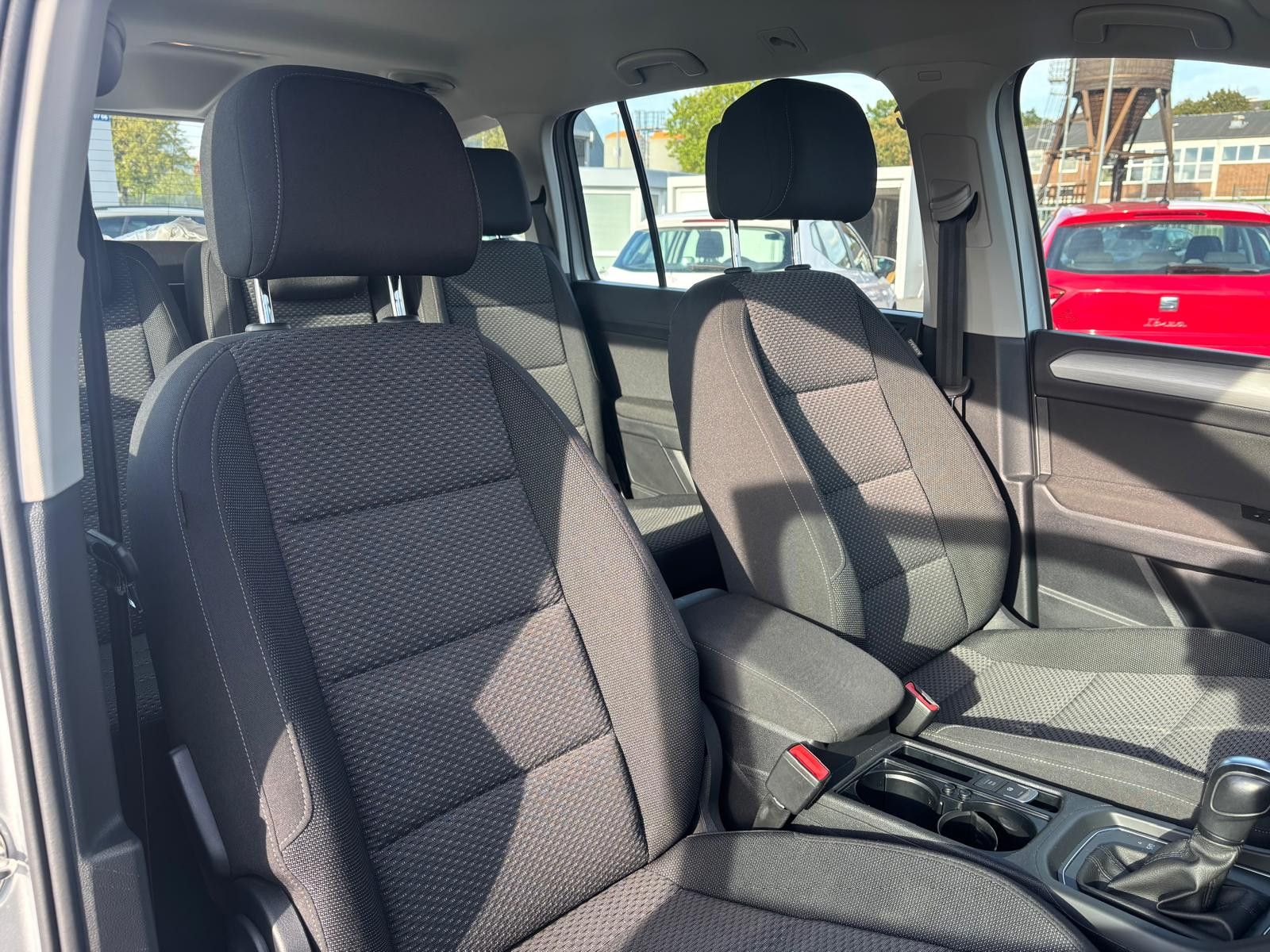 Fahrzeugabbildung Volkswagen Touran 2.0 TDI DSG Comfortline-NAVI-ACC-PDC-SHZ-