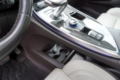 Fahrzeugabbildung Renault Espace V Elysée Navi Kamera  HeadUp Panorama ACC