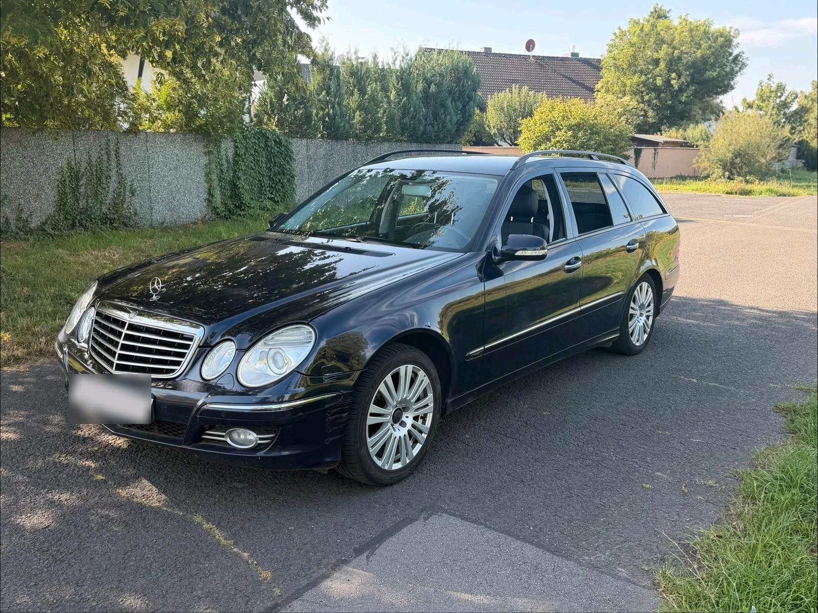Mercedes-Benz E 220