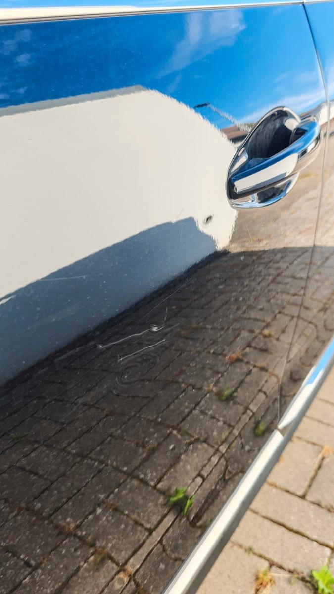Peugeot 2008 Allure e-HDi FAP 92 EGS6 STOP & START A...