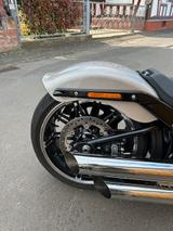 Harley-Davidson Breakout 114 FXBRS Softail - HARLEY-DAVIDSON SOFTAIL BREAKOUT