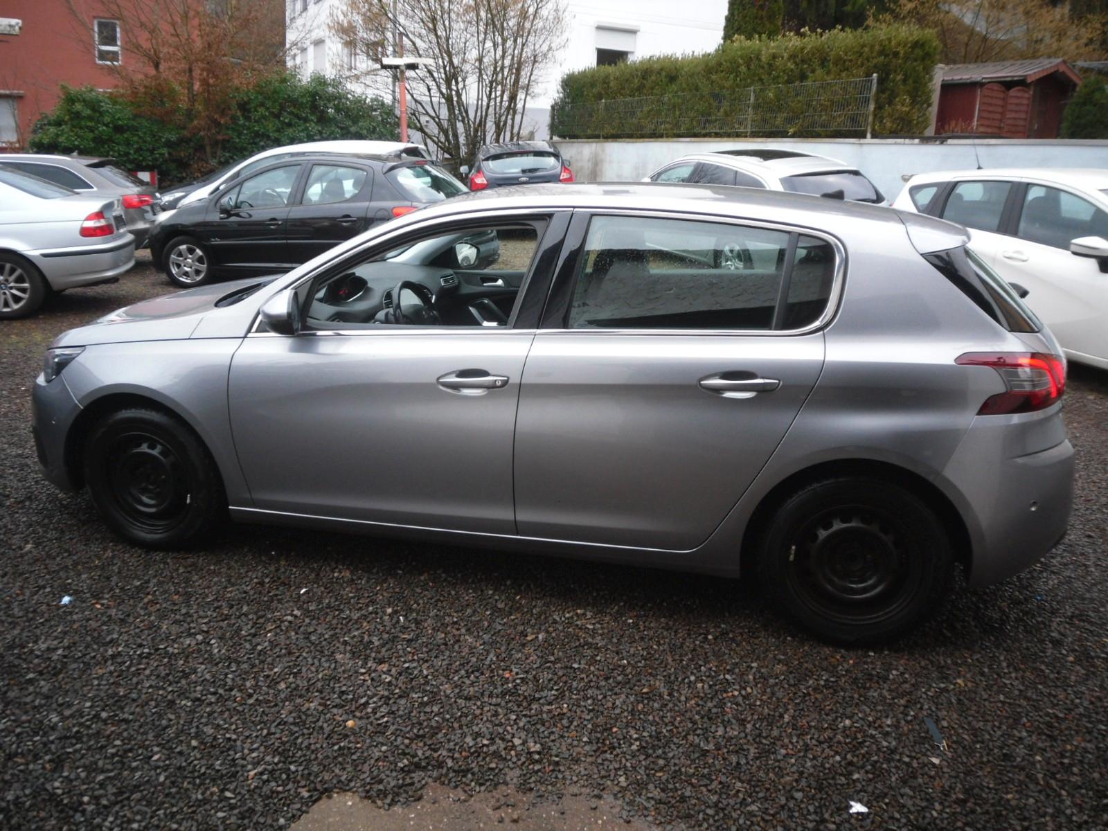 Peugeot 308 Allure HDI 131 PS Teilleder Navi Kamera1Hand