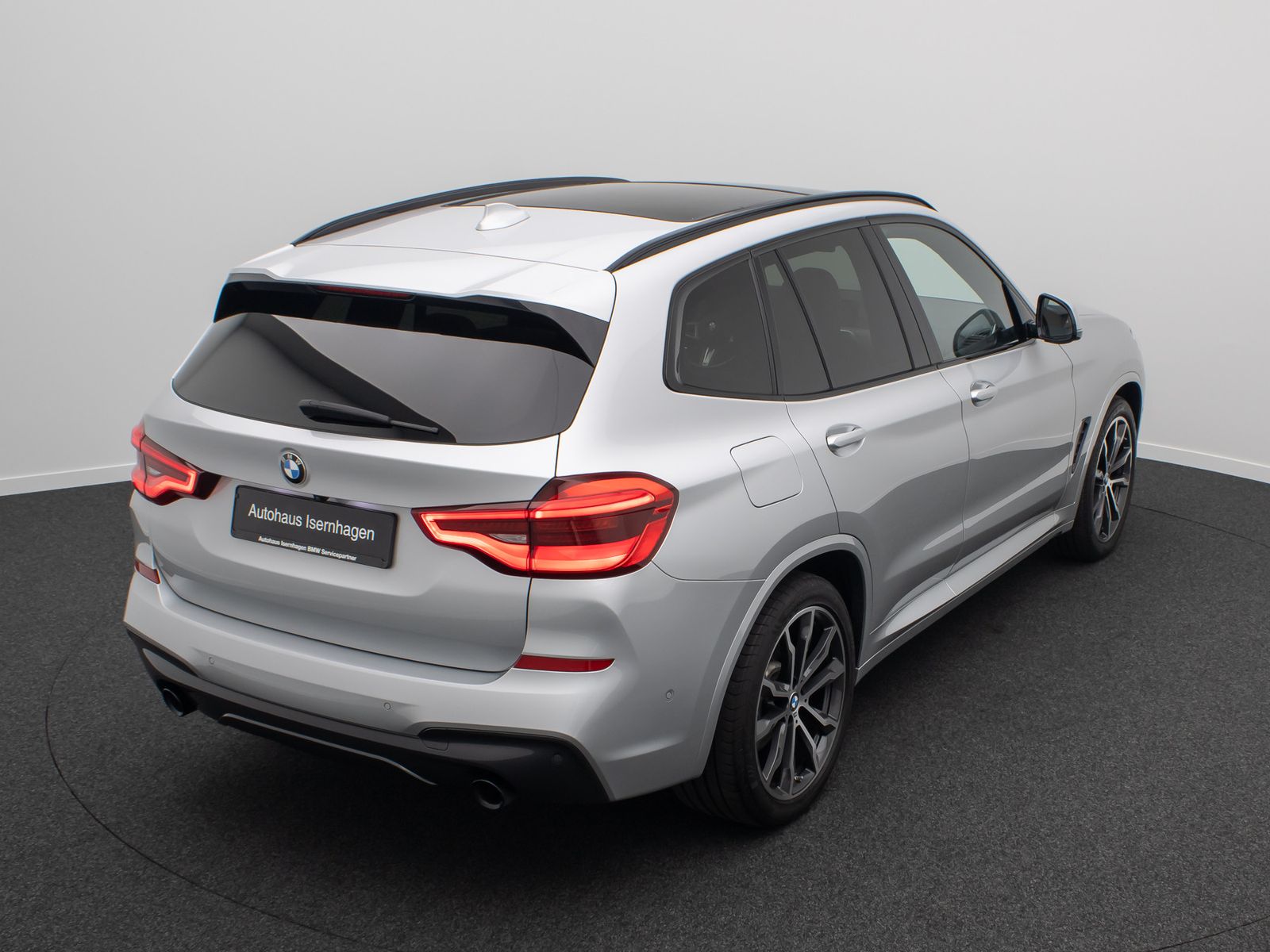 Fahrzeugabbildung BMW X3 xD20d M Sport ACC Kamera AHK DisplKey DAB 20"