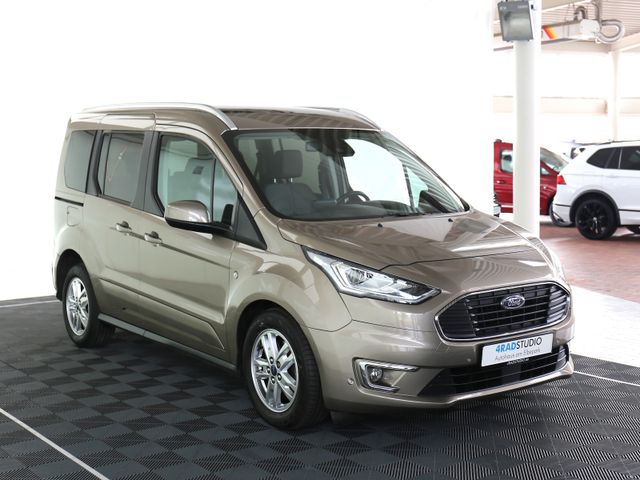 Ford Tourneo Connect 1.5 PANO XENON NAV KAM ACC 1HAND