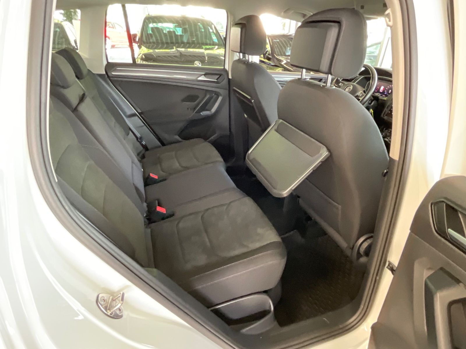 Fahrzeugabbildung Volkswagen Tiguan Comfortline 2.0TDI *DIGITALTACHO*LED*360°