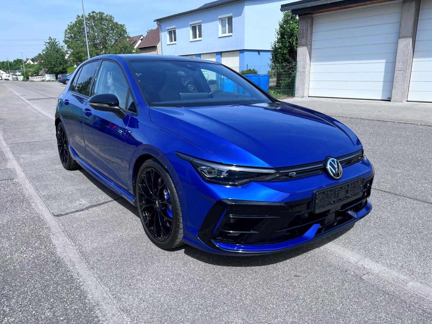 Volkswagen Golf R 4M Black IQ MATRIX AHK HUD PANO H/K 360K
