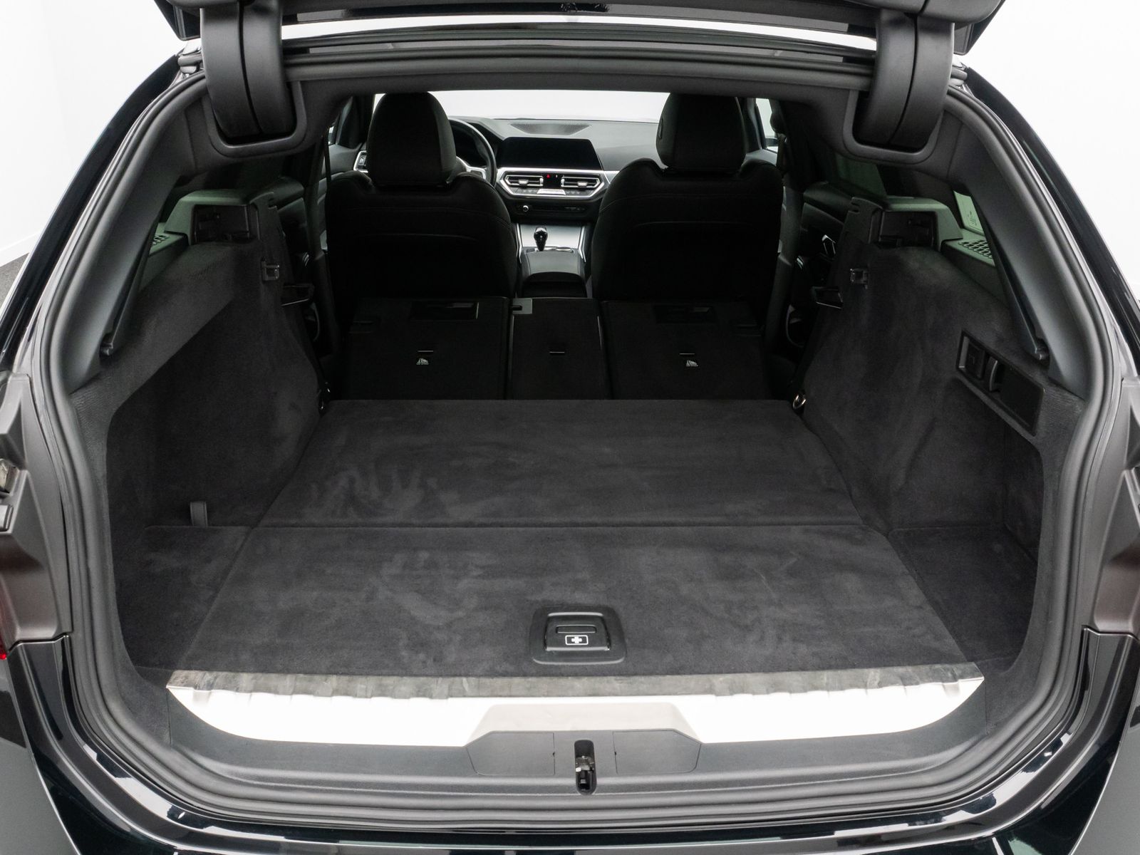 Fahrzeugabbildung BMW 320e Alarm LED DAB Panorama Leder M Sportleder
