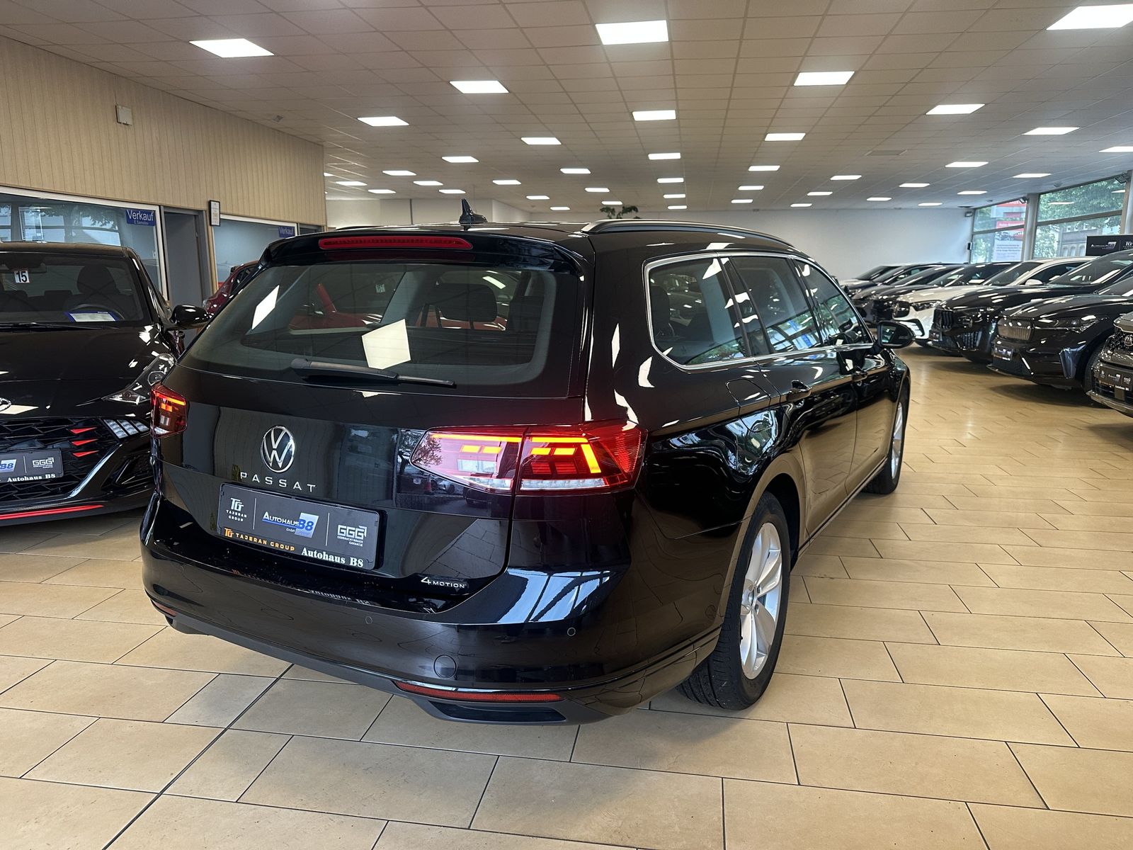 Volkswagen Passat 4Motion*2,0TDI*Pano*ACC*AHK*Massage*1Hand imagem 3