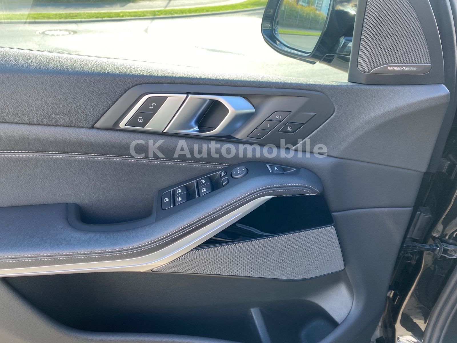 Fahrzeugabbildung BMW X5 xDrive 30d MSport/22Zoll/HeadUp/Pano/360°/LED