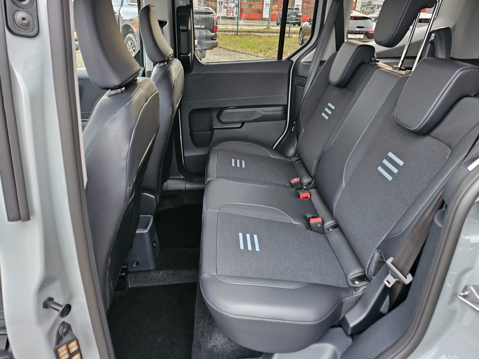 Fahrzeugabbildung Ford Tourneo Courier Active