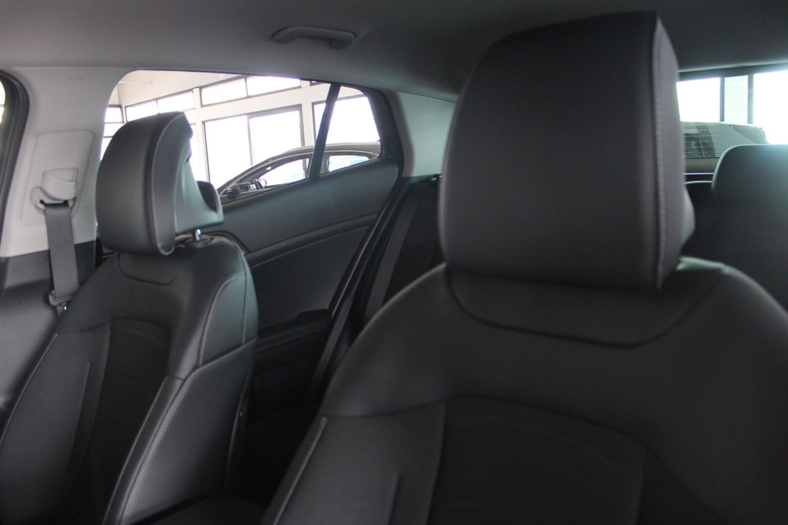 Fahrzeugabbildung Kia Sportage 1.6 T-GDI DCT Vision KOMFORT PAKET