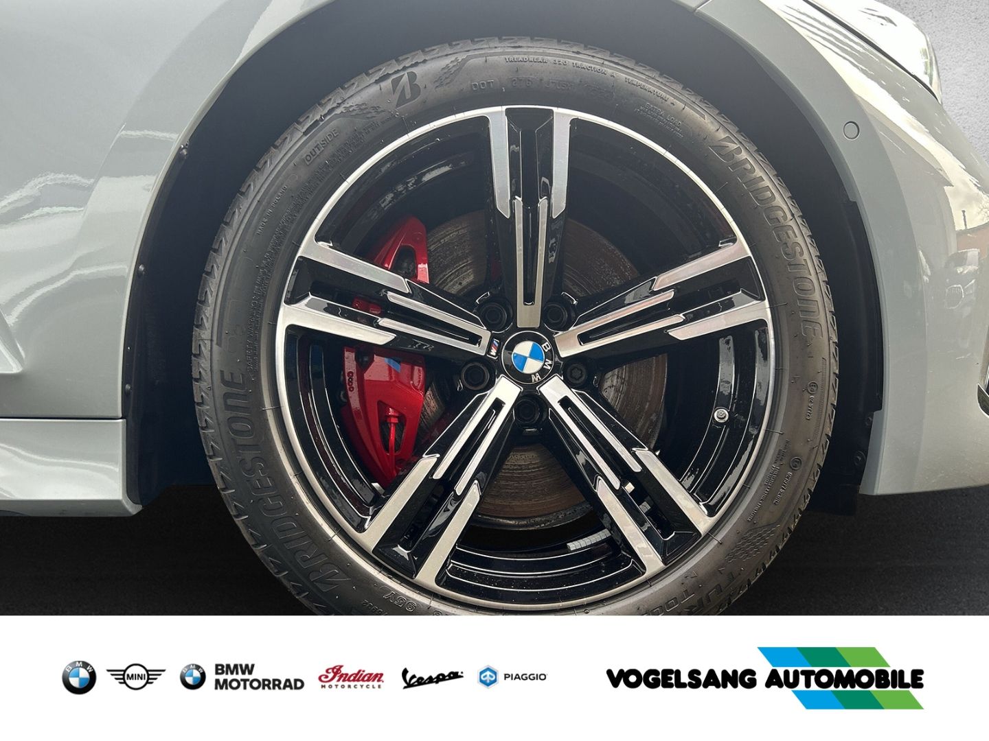 Fahrzeugabbildung BMW M340i xDrive Touring,Panodach,H&KSound,HeadUp,RF