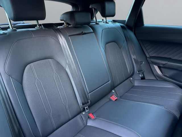 Leon ST1,5 eTSI *NAVI+AHK+MATRIX-LED+SENNHEISER*