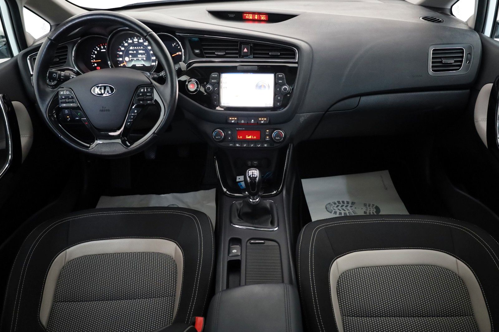 Fahrzeugabbildung Kia cee'd Sportswagon Spirit Navi,Xen,Kamera,PanDach