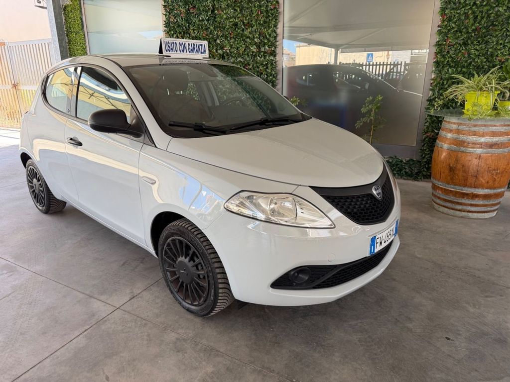 Image of Lancia Ypsilon