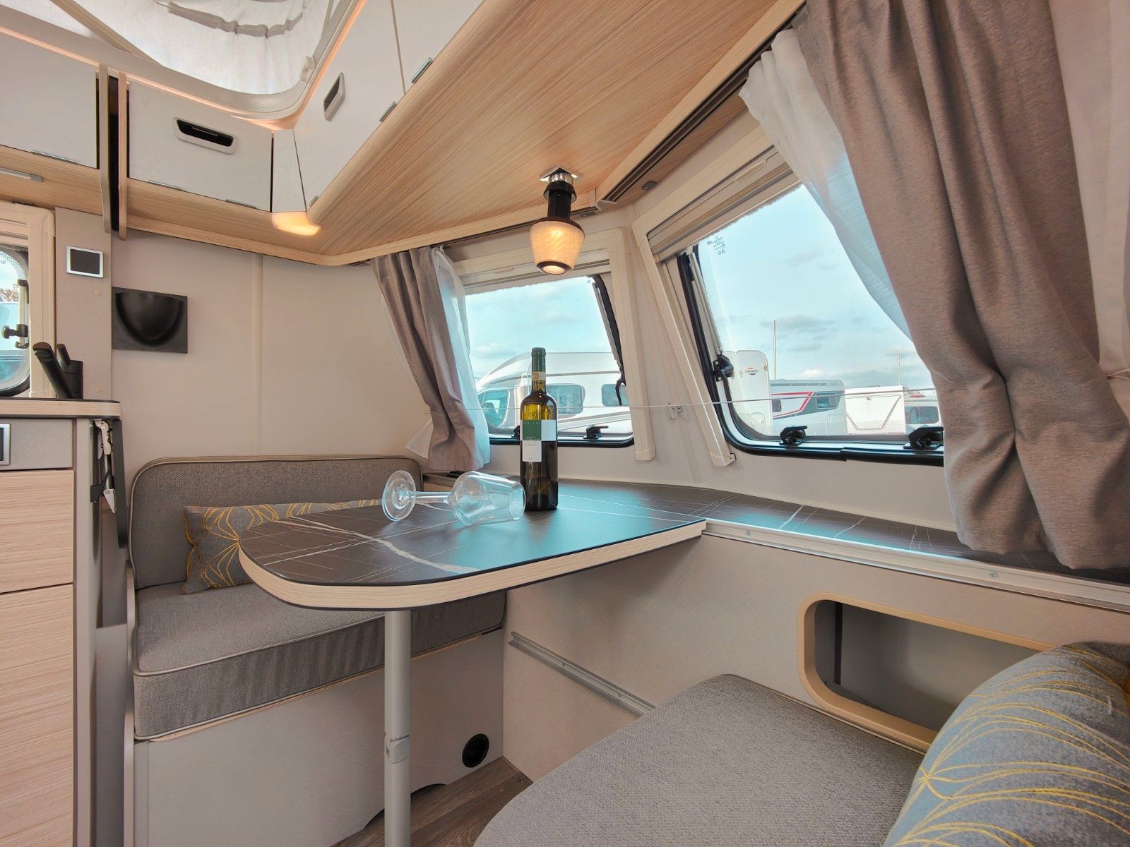 Fahrzeugabbildung HYMER / ERIBA / HYMERCAR Touring 310 Urban - SPRING SALE -