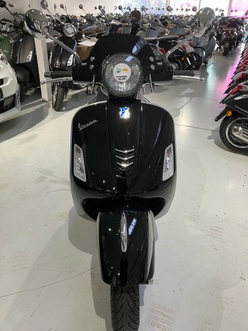 Vespa GTS Super 300 ABS ASR Schild