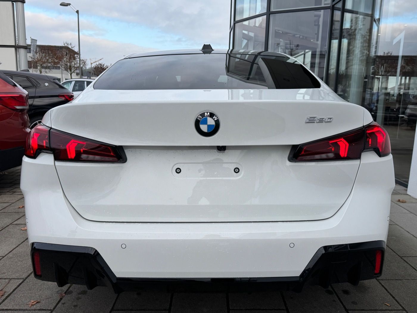 Fahrzeugabbildung BMW 220 Gran Coupé M-Sportpaket AHK/DrivAssiPlus/RFK