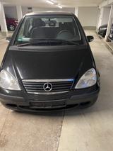 Mercedes-Benz A 140  - schwarze Mercedes-Benz A 140