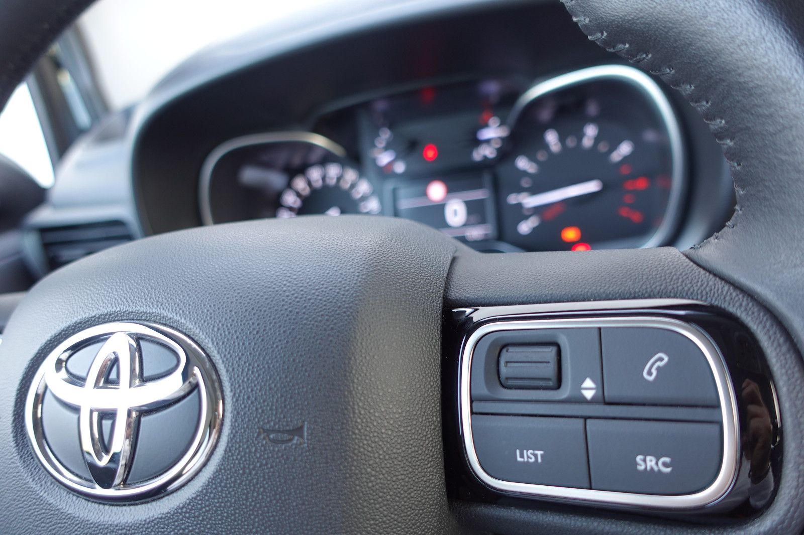 Fahrzeugabbildung Toyota Proace City Verso L2 Executive 1.2T,Navi,Kamera