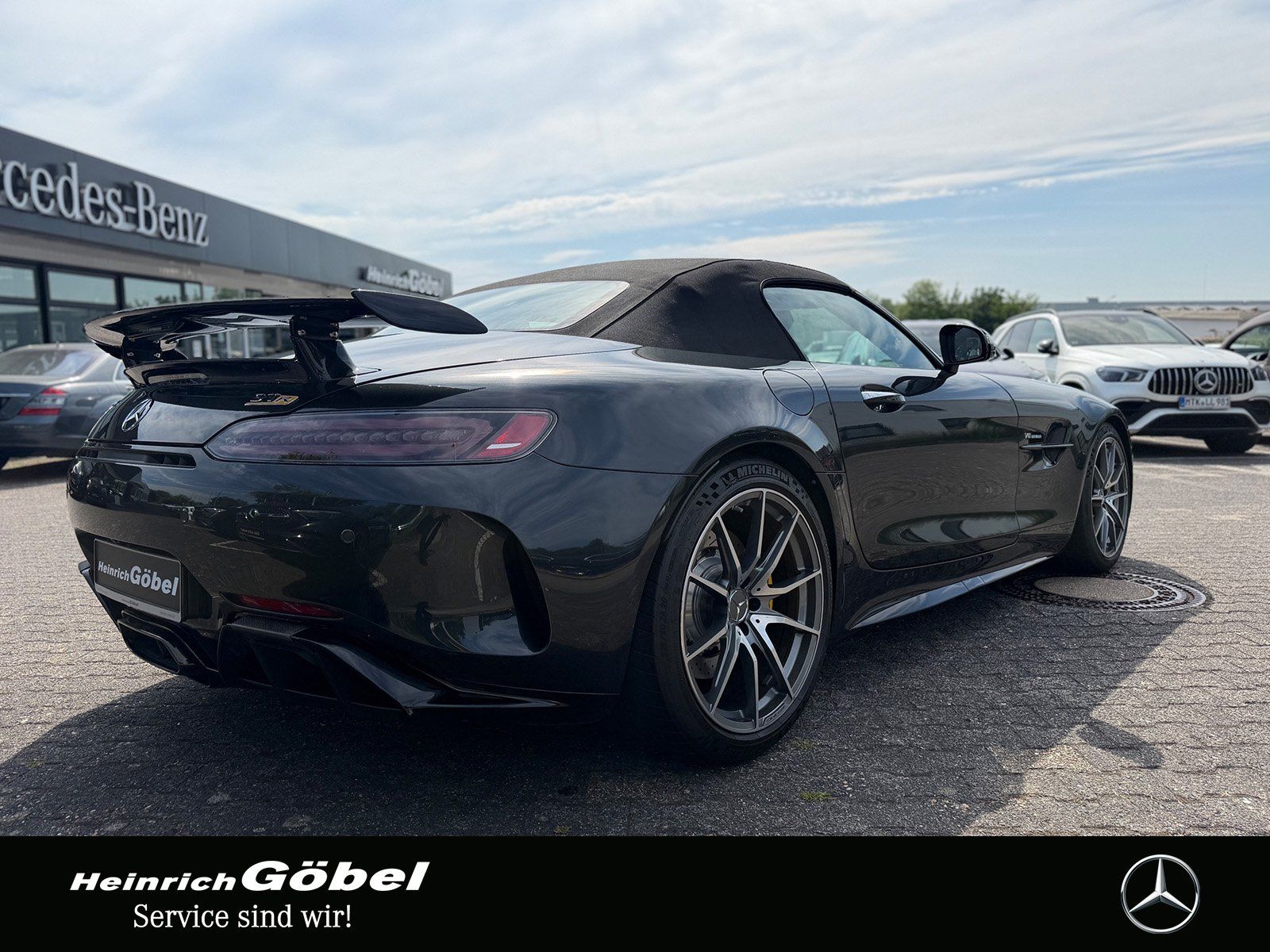 Fahrzeugabbildung Mercedes-Benz AMG GT R Roadster 1 OF 750 1.HAND - BURMESTER