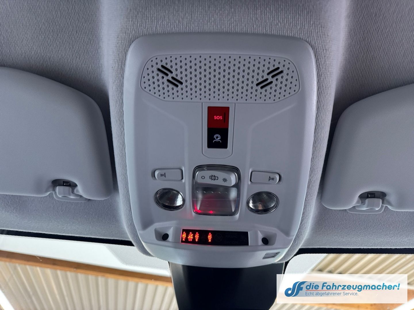 Fahrzeugabbildung Peugeot 208 Allure Navi Digitales Cockpit LED Apple CarP