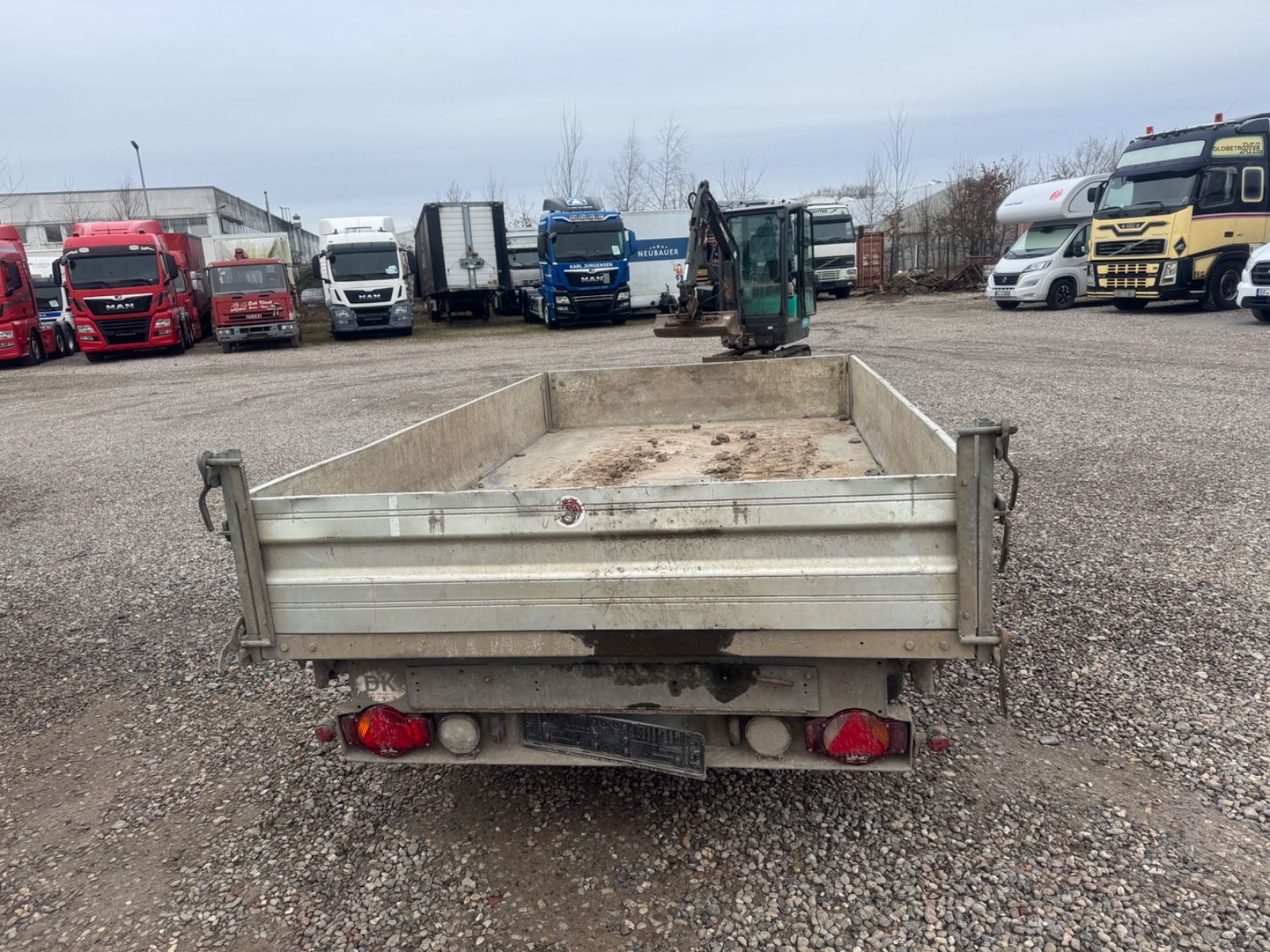 Fahrzeugabbildung Humbaur HTK 3500