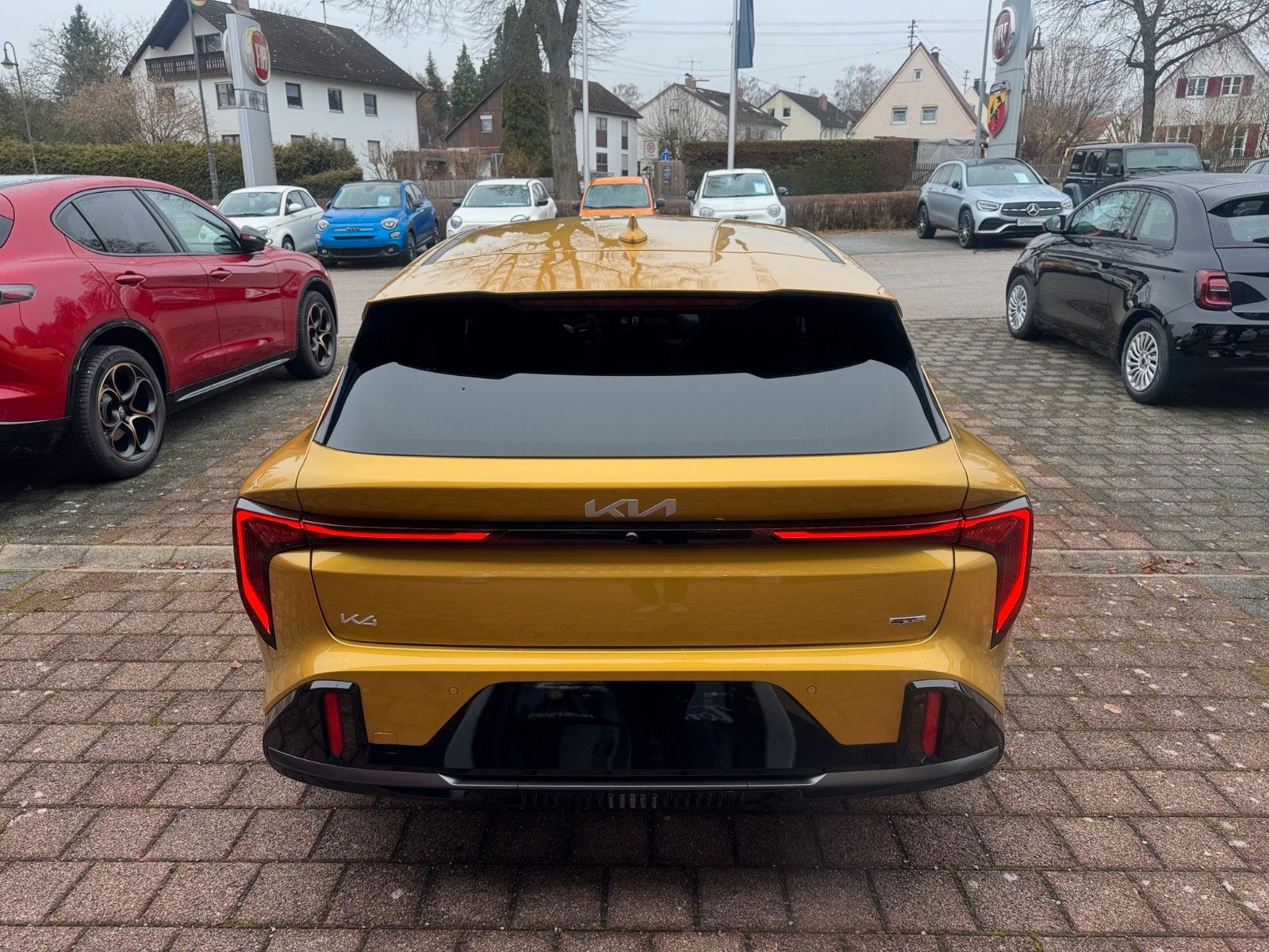 Fahrzeugabbildung Kia K4 1.6T 180PS AUT. GTL DWP+ SZ SD