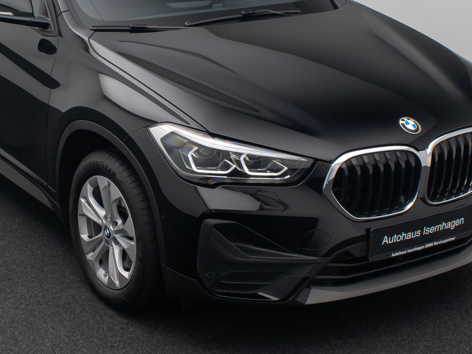 Fahrzeugabbildung BMW X1 xD25e Kamera DAB HiFi AHK Navi Geschwindigreg