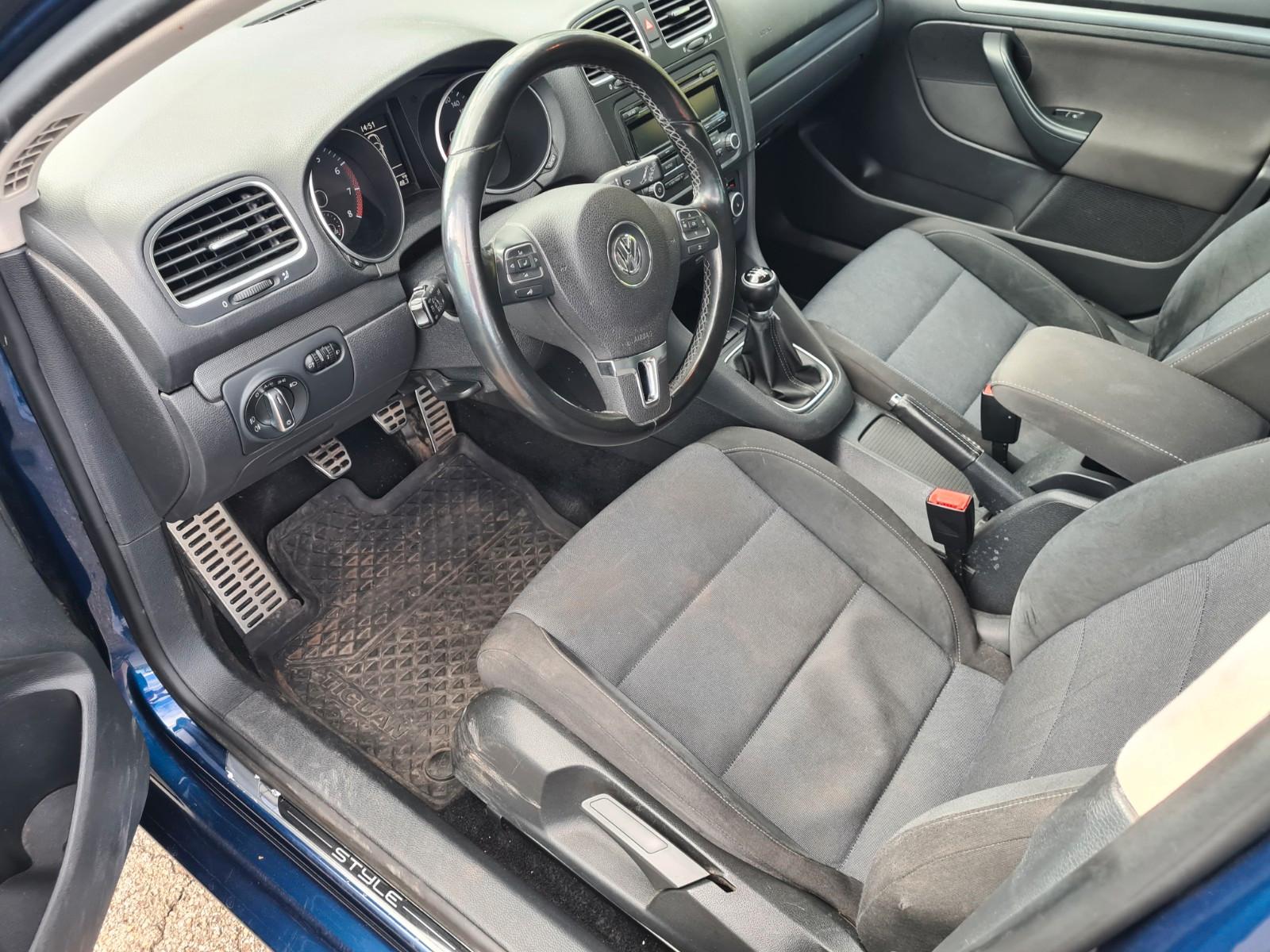 Volkswagen Golf 2011 — photo 11