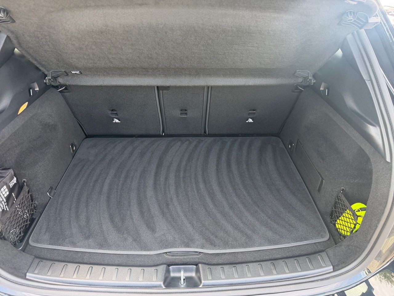 Fahrzeugabbildung Mercedes-Benz GLA 200 d AHK+KAMERA+MULTIBEAM+EASYPACK+
