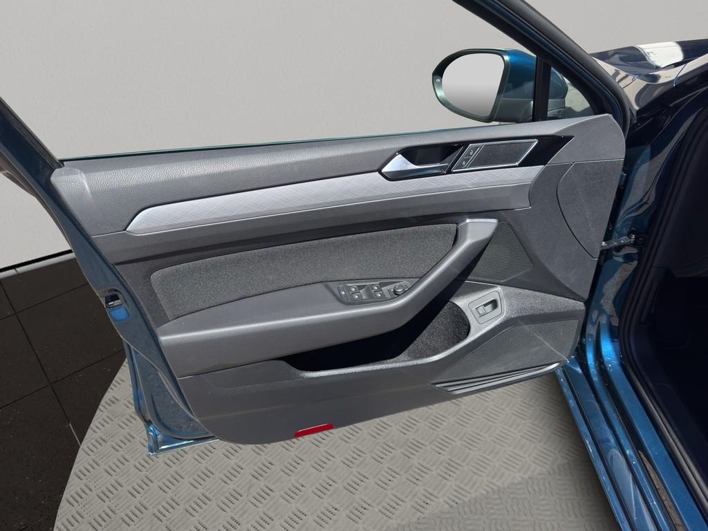 Volkswagen Passat Business TDI DSG NaviPro AHK LED, миниатюра 10