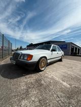 Mercedes-Benz Mercedes w124 230E - Mercedes-Benz 230: W124 230e
