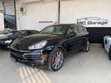 Porsche Cayenne 4.8 S - Porsche Cayenne mit Benzin-Antrieb: Kombi