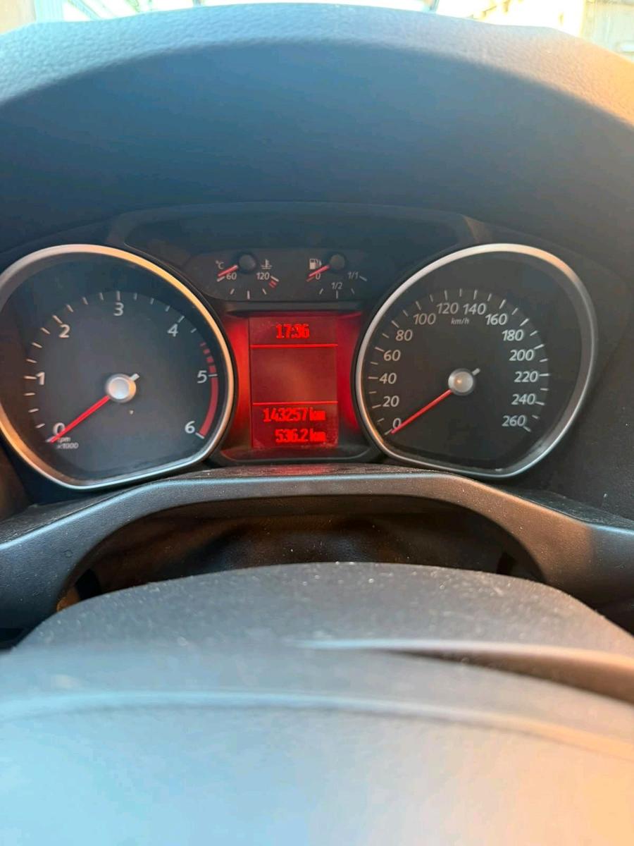 Ford Mondeo 2010 — photo 10