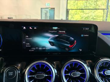 2025 Mercedes-BENZ EQA 缩略图 45