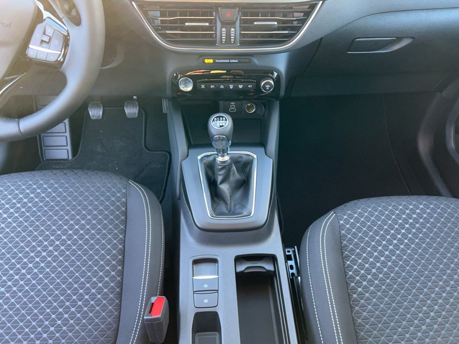 Fahrzeugabbildung Ford Ford Kuga 1,5 Ecoboost Titanium