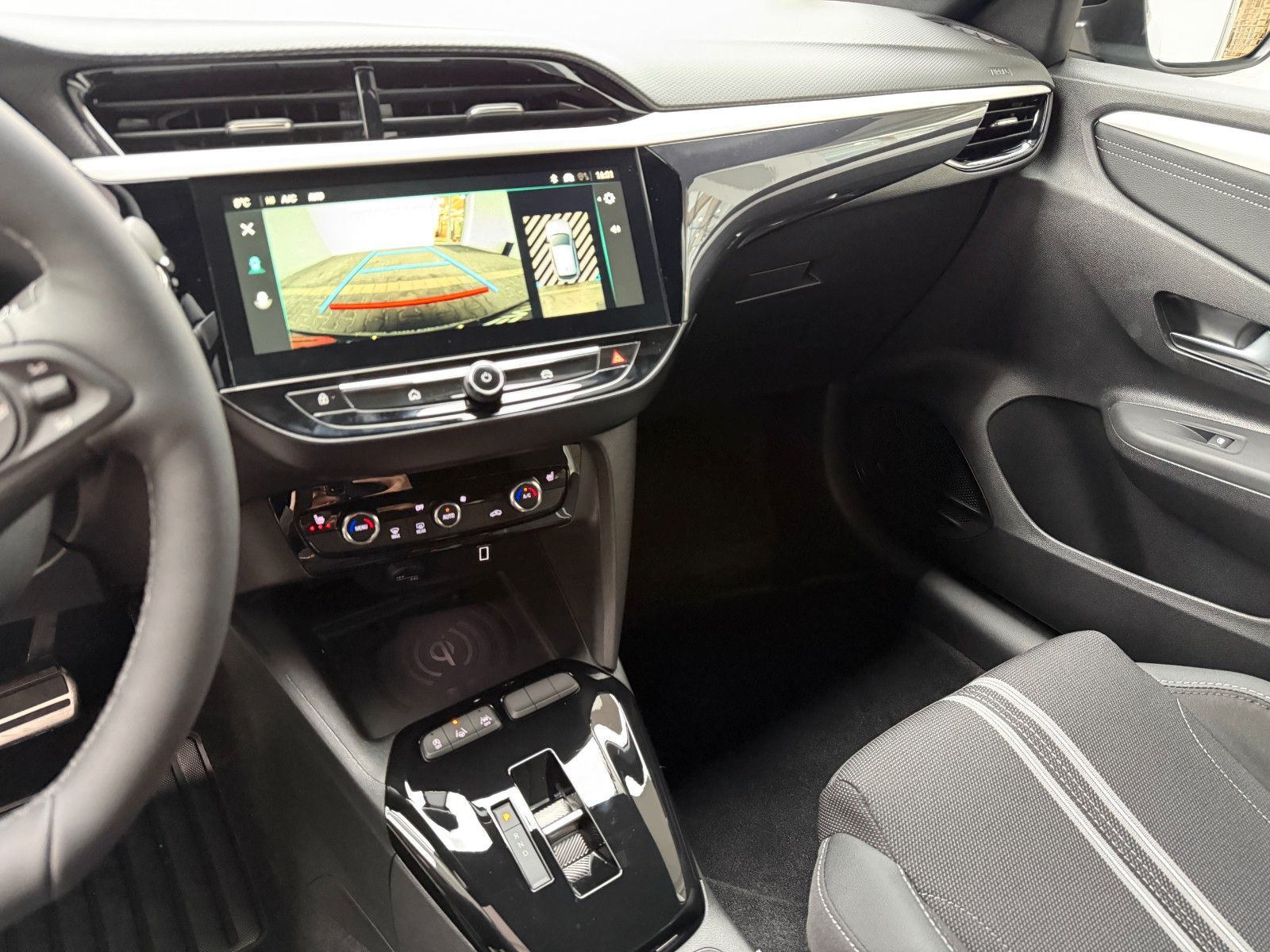 Fahrzeugabbildung Opel Corsa F 1.2 Turbo GS Kamera,LED,Navi,SHZ,Keyless