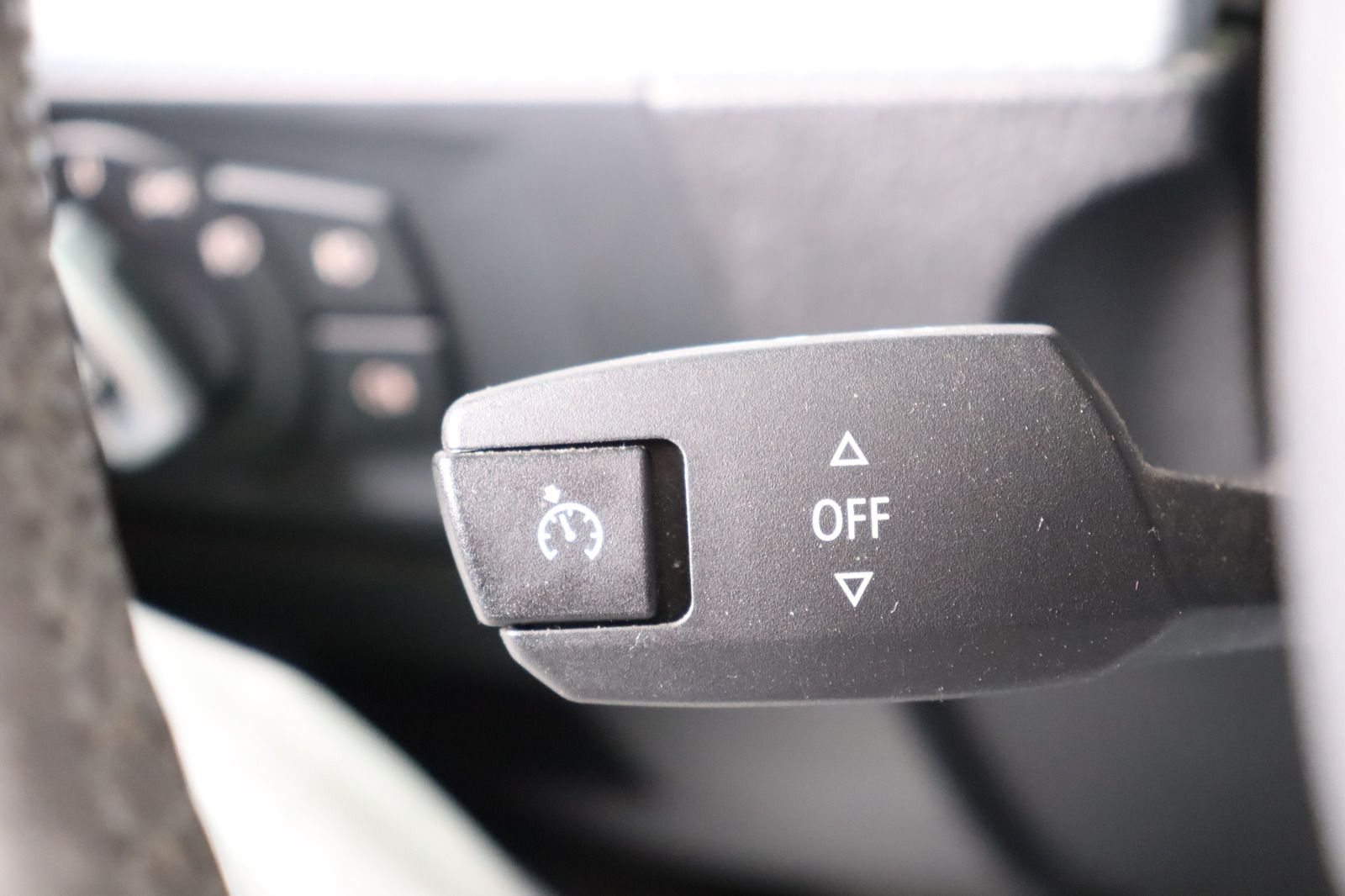 Fahrzeugabbildung BMW 320 d xDrive M-Paket * Xenon * Navi * Alcantara