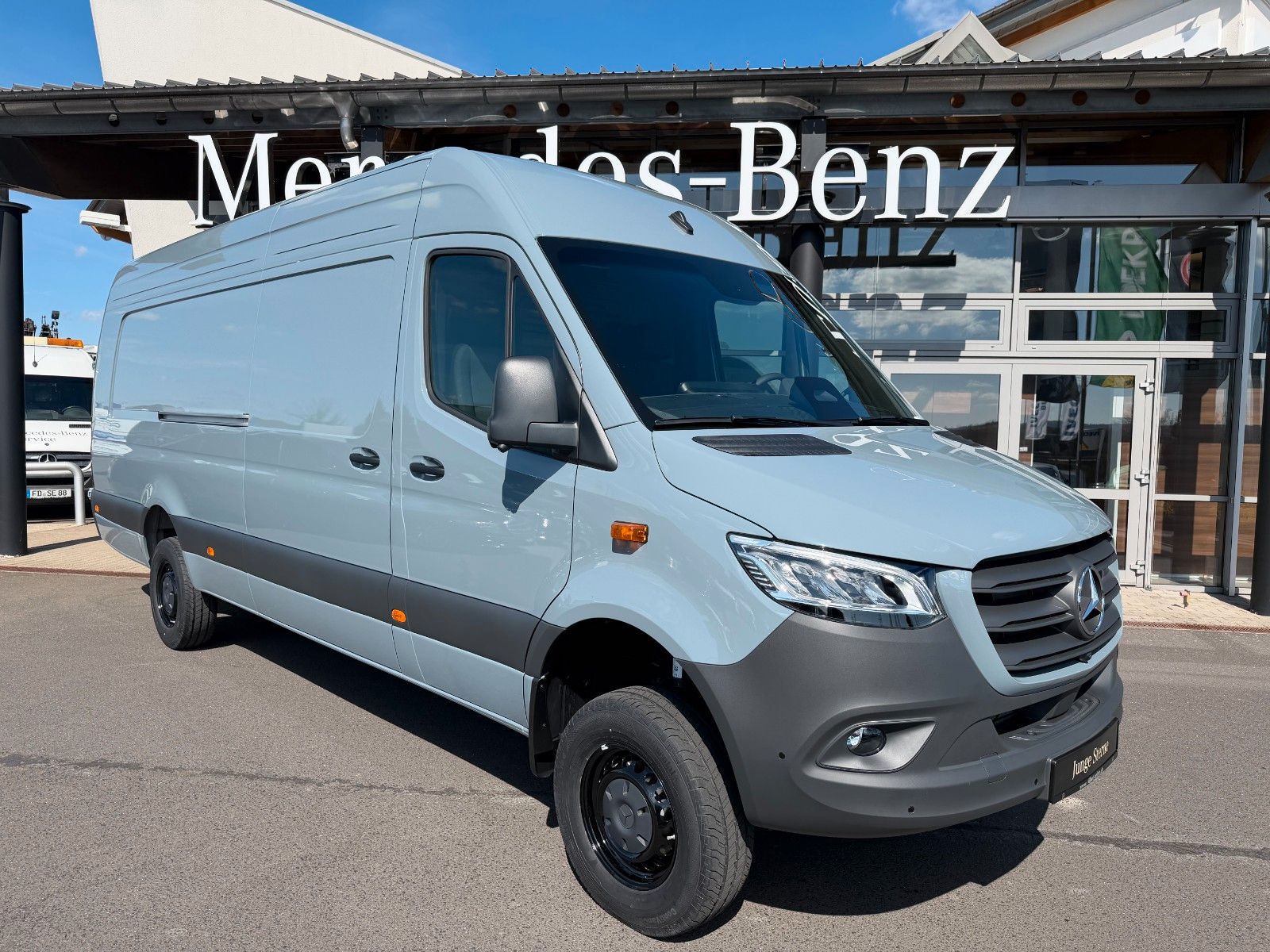 Fahrzeugabbildung Mercedes-Benz Sprinter 419 CDI 4x4 Extralang AHK Stdheiz