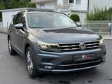 Volkswagen Tiguan Allspace Highline 4Motion 179PS/360°/LED - Volkswagen Tiguan Allspace Highline mit Benzin-Antrieb