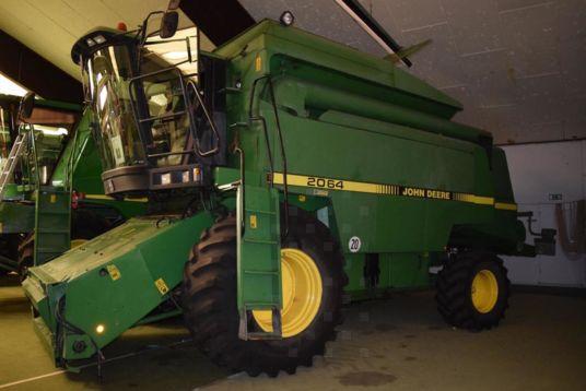 John Deere 2064