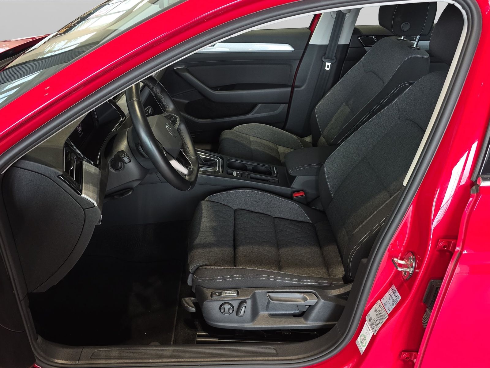 Volkswagen Passat Variant - Bild 12