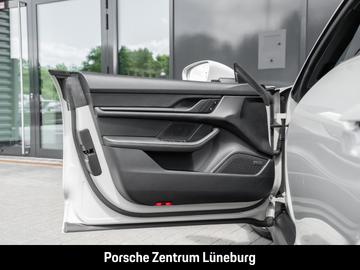 صورة مصغرة 25 لـ 2022 Porsche TAYCAN
