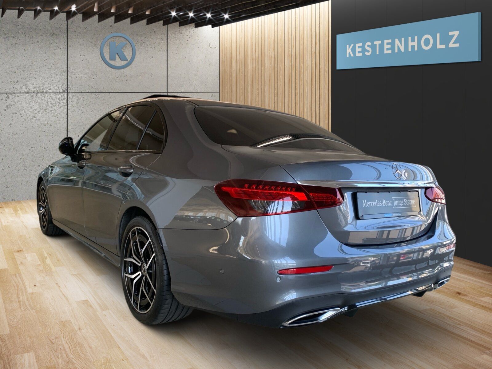 Mercedes-Benz E 220 d Limousine AMG NIGHT AHK PANO 360°KAM foto 4