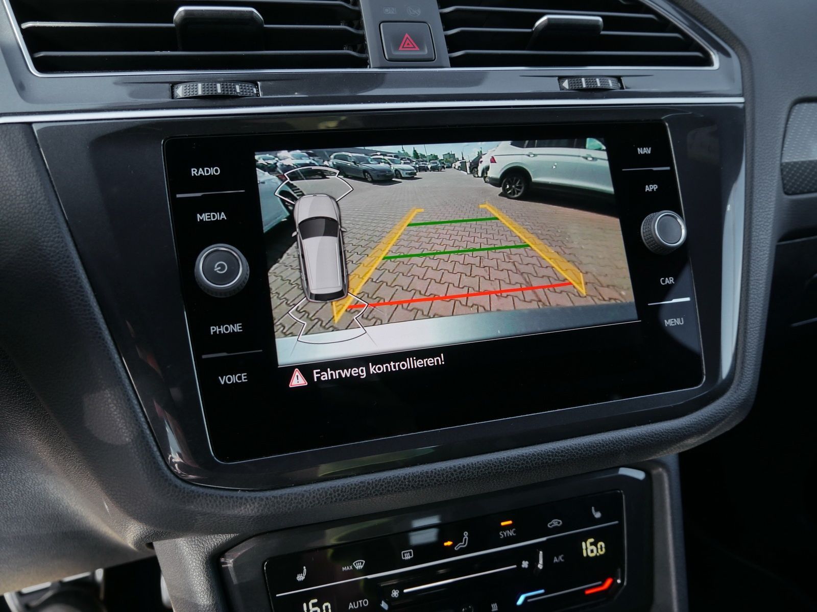 Volkswagen Tiguan Allspace - Bild 15