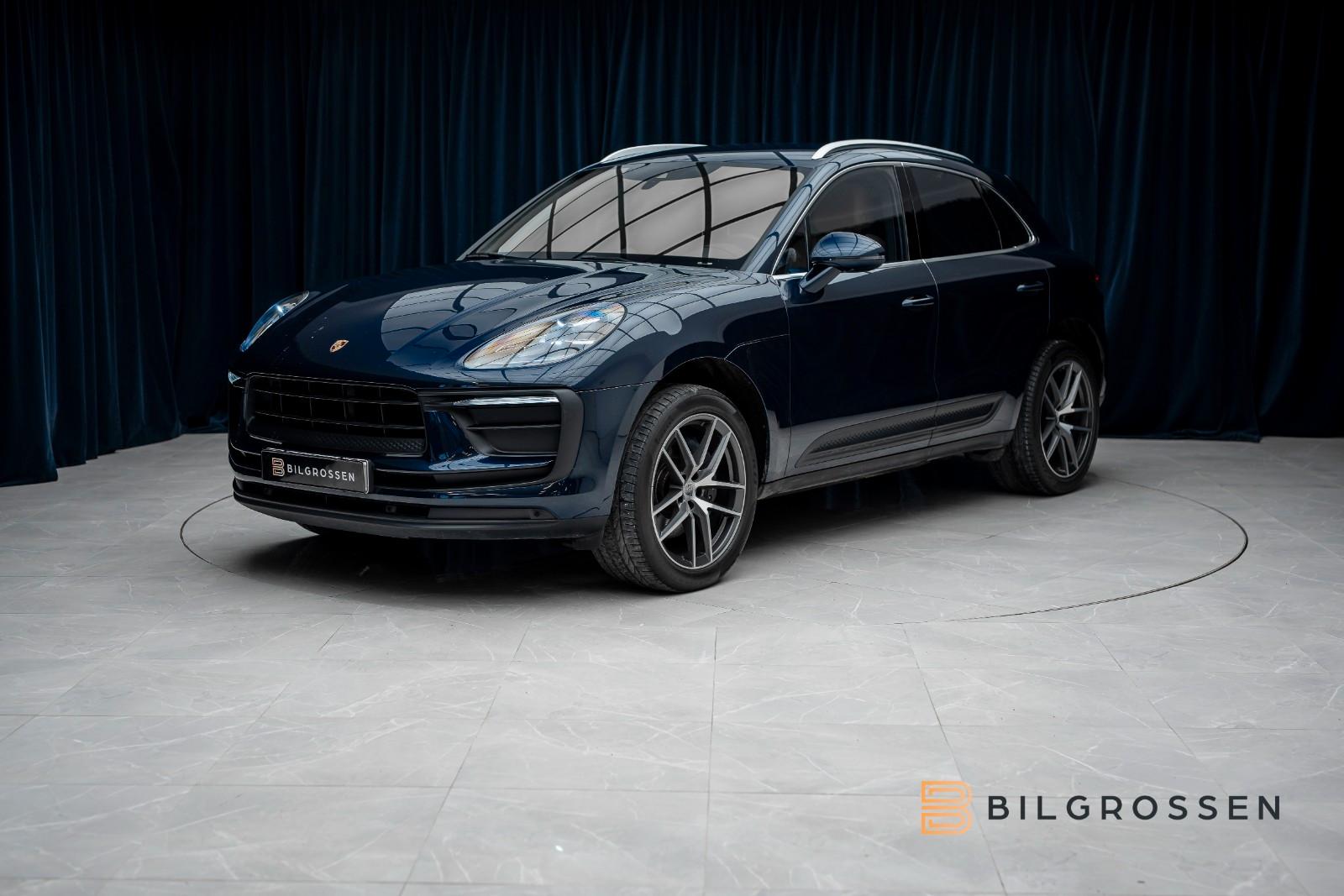 Porsche Macan PDK Sport Chrono SportsExhaust Camera