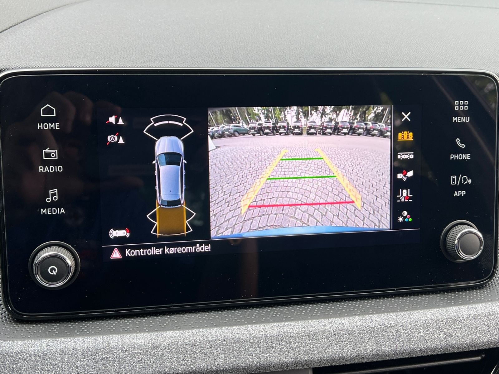 Fahrzeugabbildung SKODA Scala Selection 1.0 TSI DSG *ACC, Sitzhzg., 16'-