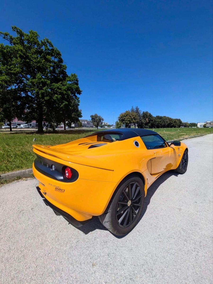 Lotus Elise Sport 220 1.8 my18 imagem 2